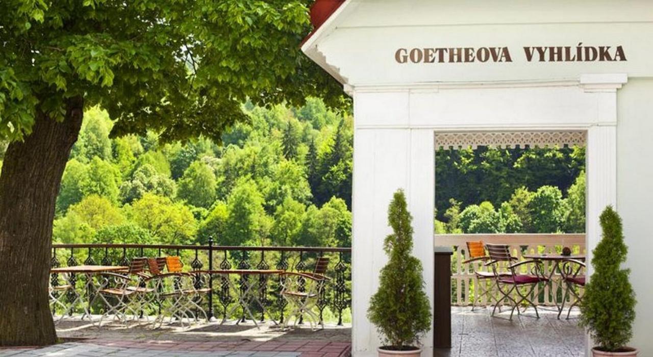 Hotel U Bílého koně Loket Exterior foto
